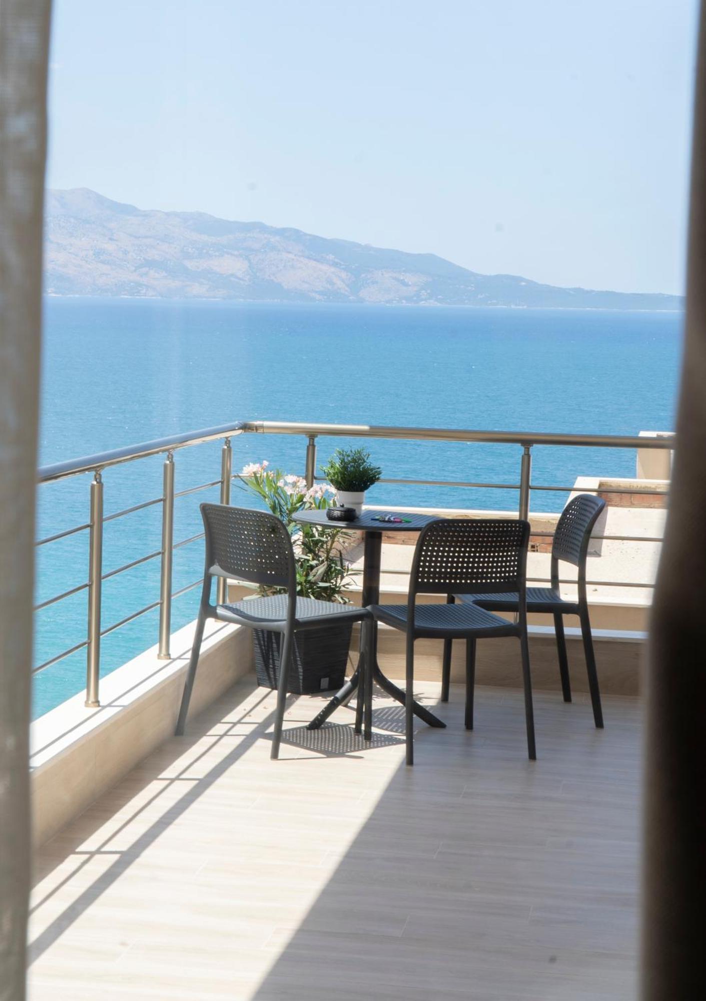 Mateo Apartments Sarande Exterior photo